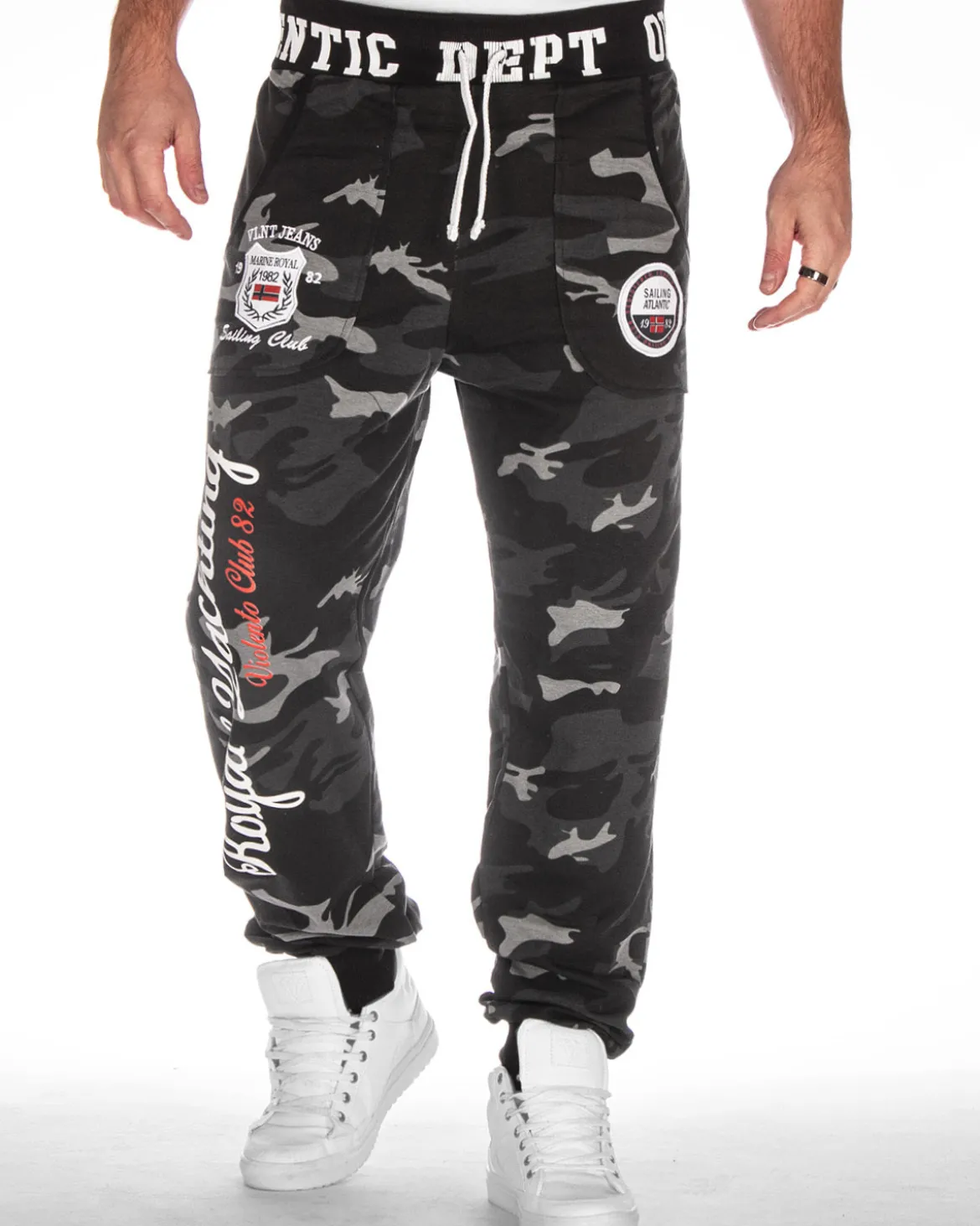 Atlantic club collegehousut - Musta Camo/Valkoinen