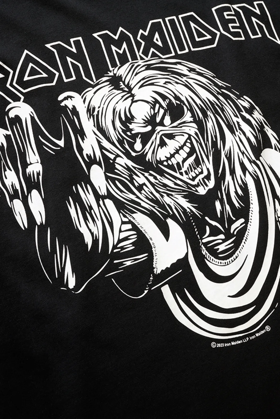 Iron Maiden Eddy Glow t-paita - Musta